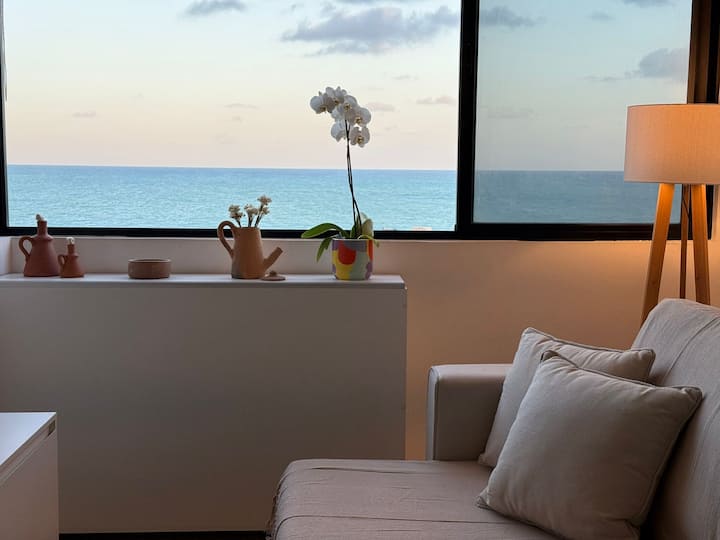 Apartamento Vista Mar, Bairro Nobre De Maceió. - Alagoas (estado)