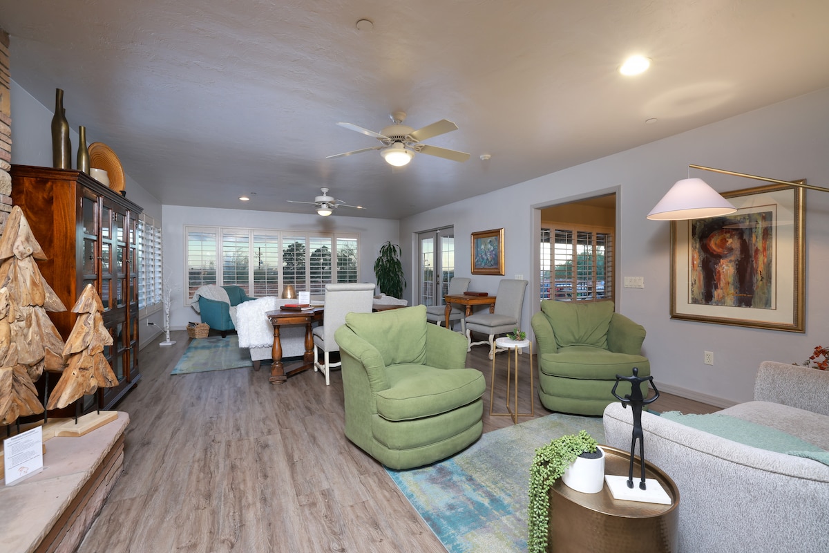 Popular Airbnb listing: The Outpost! 5-Bedroom Ranch minutes from U of A in Casas Adobes