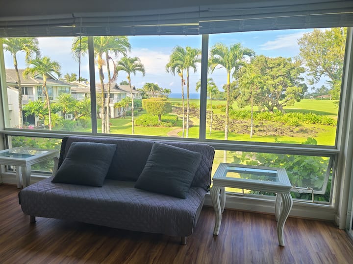Unbeatable Location Pool Hot Tub, Ocean-view Condo - Tunnels Beach, HI