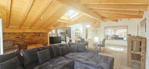 Penthouse Jungfrau – Aare Jungfrau AG