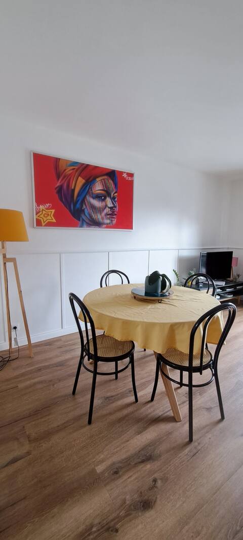 Propriété Airbnb réussie: 2nd floor 3-room apartment with balcony in the center of Blagnac à Blagnac