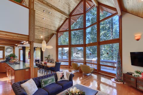 Luxe Yosemite A-Frame | New AC + Panoramic Views!