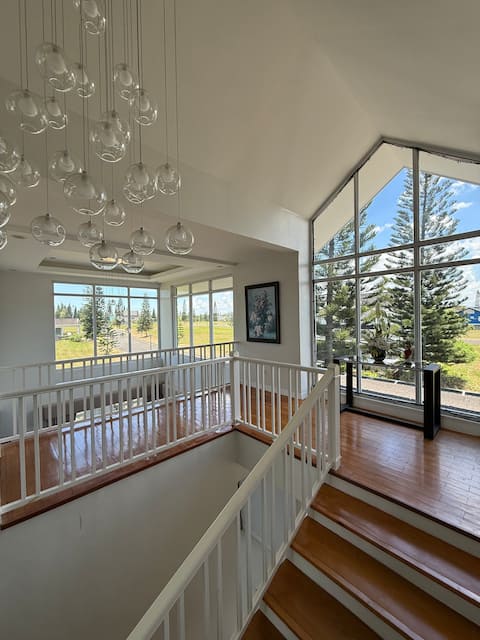 LowellThoms Pineview Tagaytay - Cozy Vacation Home