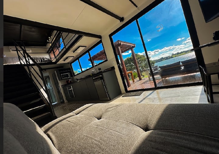 Casa Container Com Jacuzzi E Vista Para Represa - Brazil