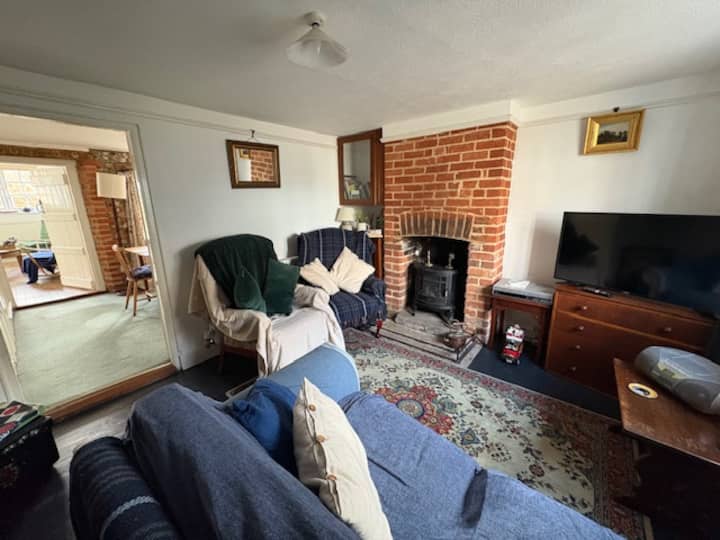 Late 18th Century Cottage 250m From The Sea - East Wittering