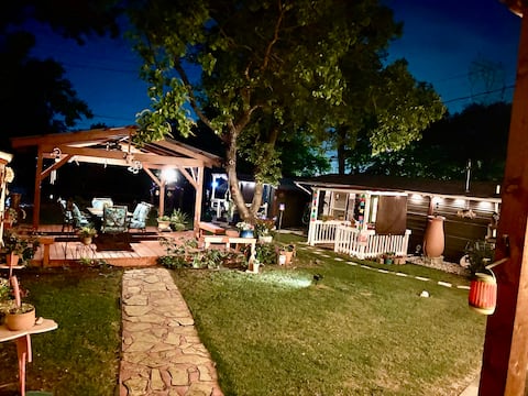 Popular Airbnb listing: Flower Box Cottage in North Central
