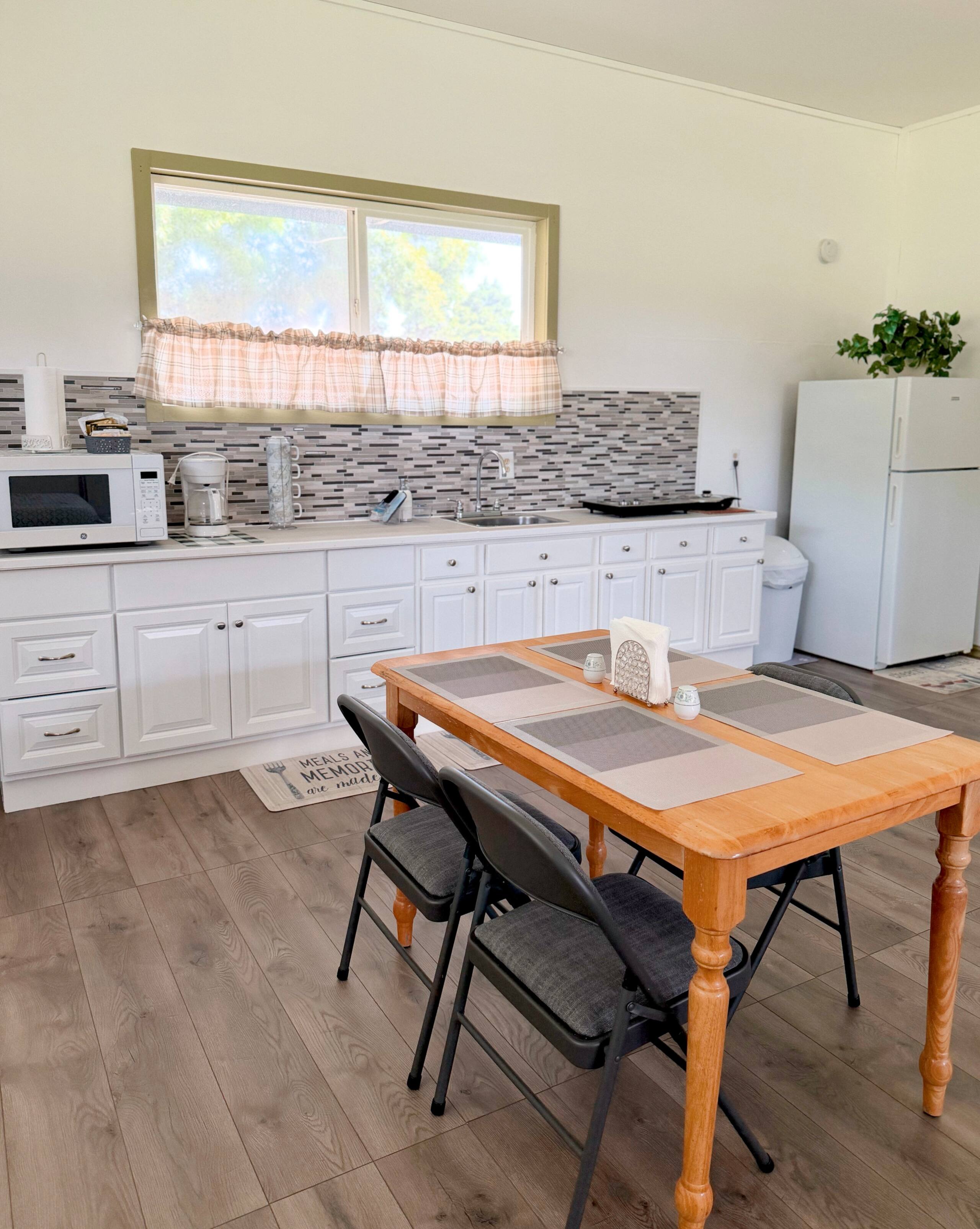 Guesthouse in Naalehu · ★4.46 · 2 bedrooms · 2 beds · 1 private bath - Image 28
