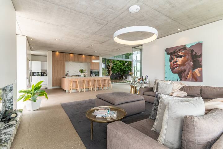 House Sidmouth, An Architectural Masterpiece. gallery image 2