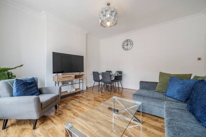 J-DYC2 Oxford Street – Selfridges – 3bed with lift gallery image 5