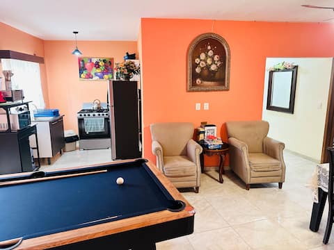 Top performing Airbnb: Downtown “Maria Concepcion” Apt., A/C, Estac. in Tequila