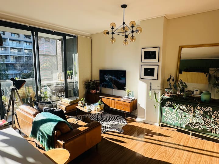 Stylish One-bed Apartment With Pool Access - Sydney