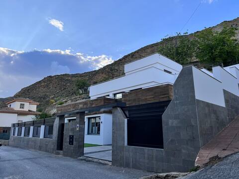 Beautiful villa with granada pool
