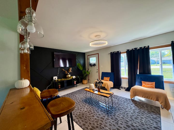 Minutes From Naval Base Casino And Six Flags - Gurnee, IL