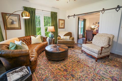 Camelia Cottages: The Eudora