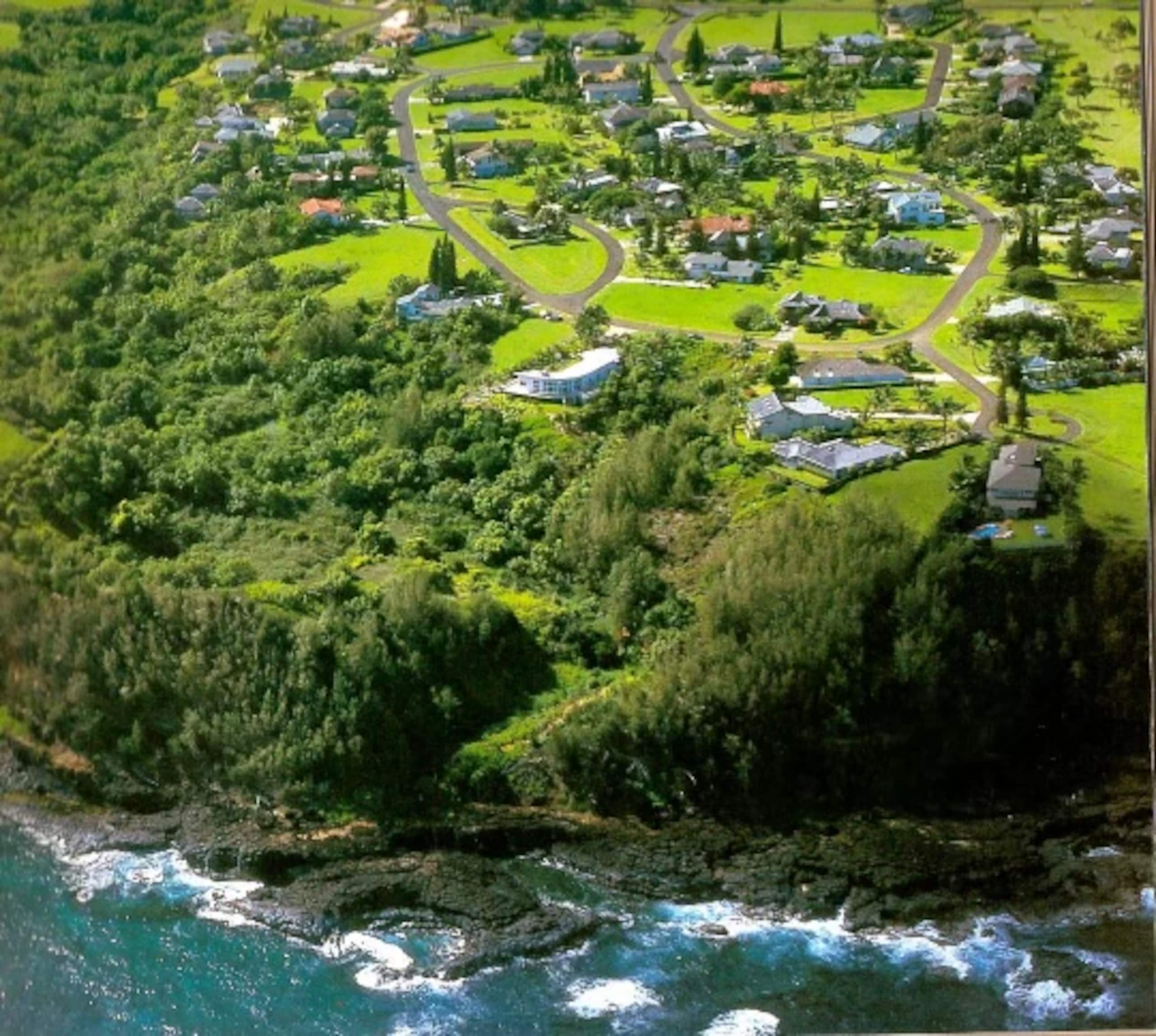 Home in Princeville · ★4.88 · 3 bedrooms · 3 beds · 2 baths - Image 40