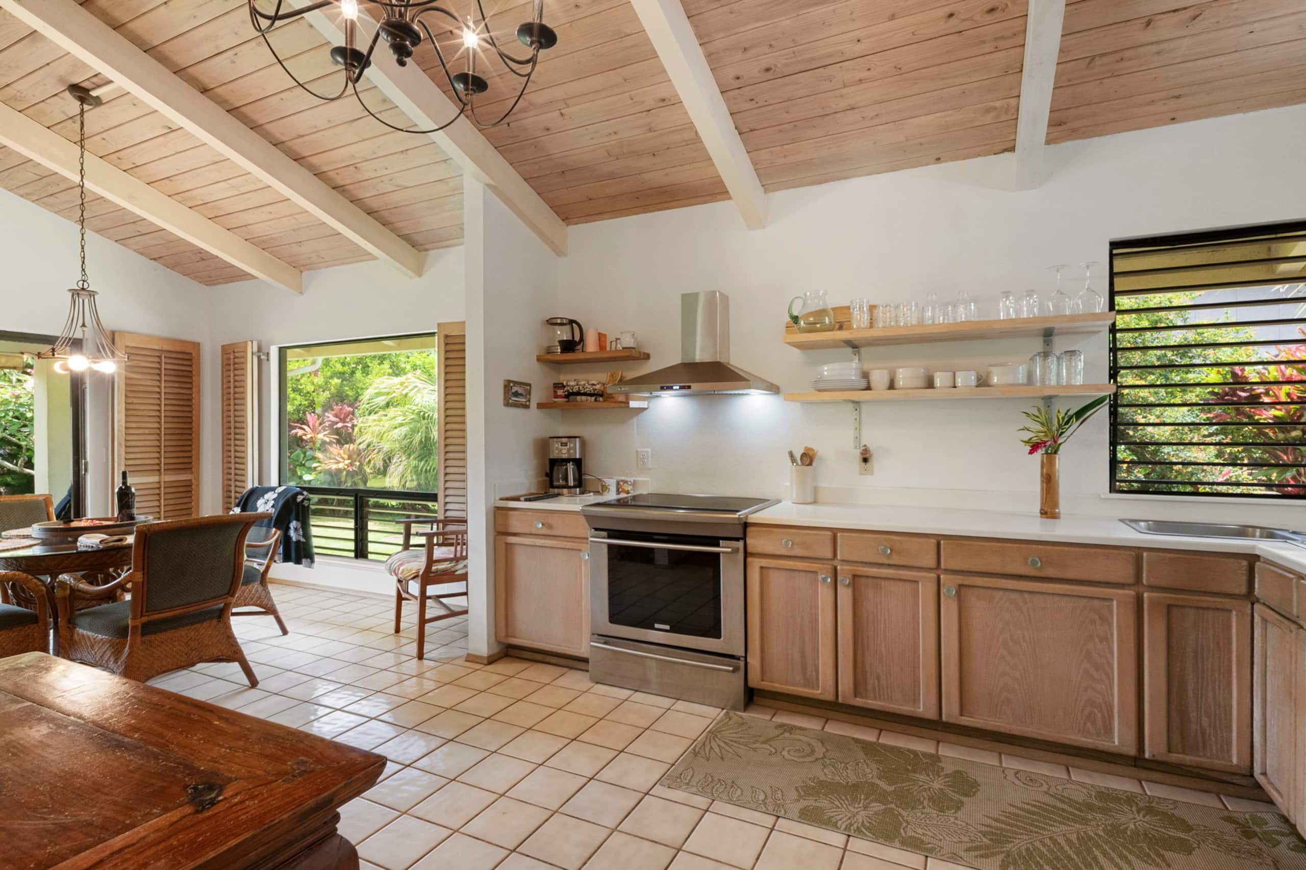 Home in Princeville · ★4.88 · 3 bedrooms · 3 beds · 2 baths - Image 6