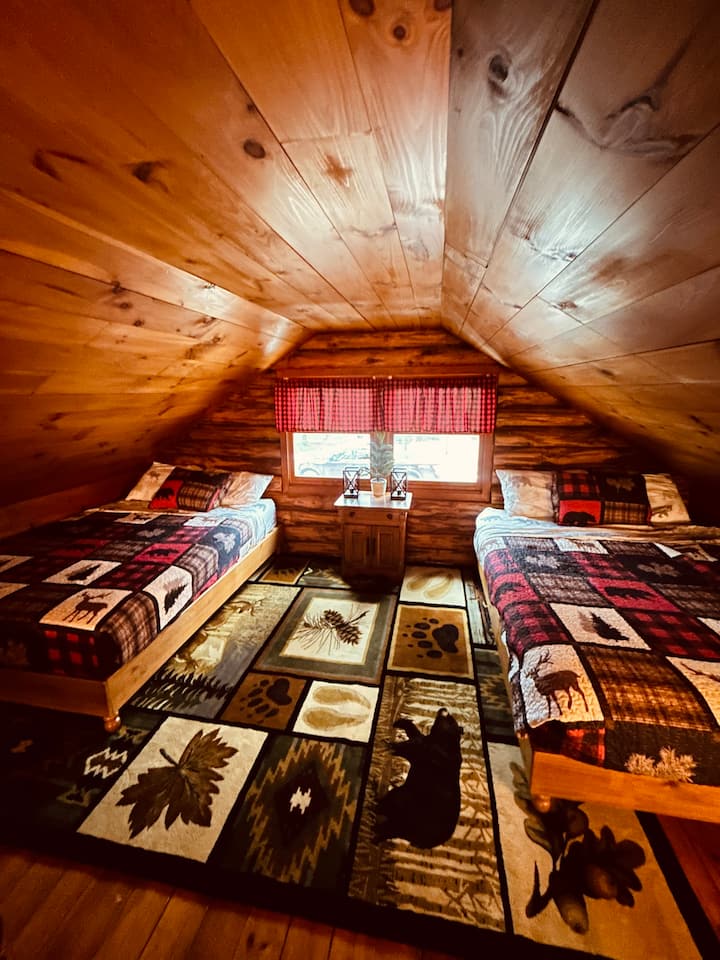 Beautiful open loft with two double beds