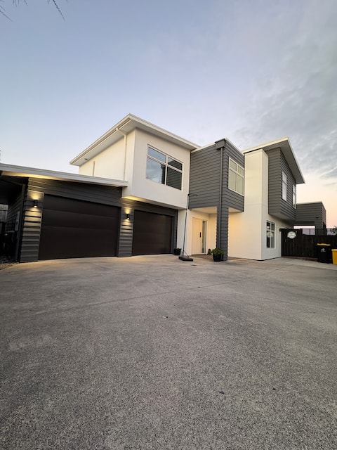 T Two Pāpāmoa Beach - For the whole family!