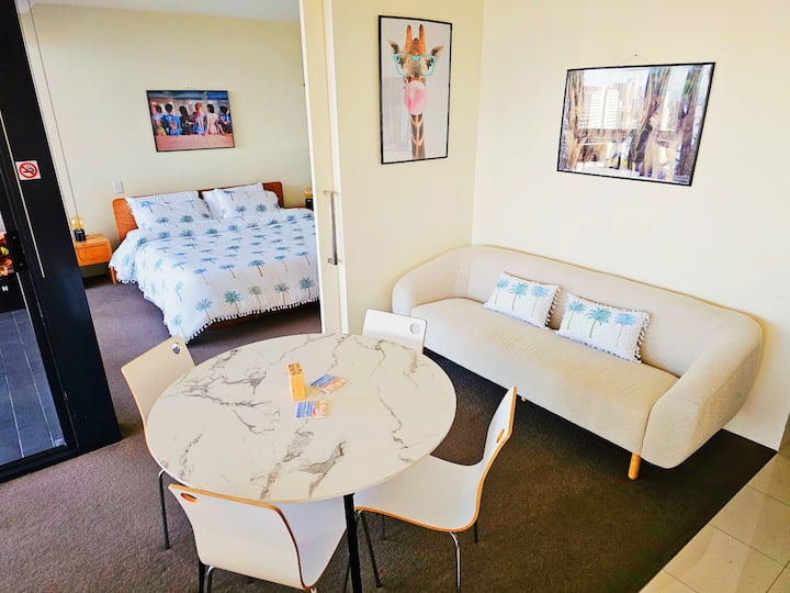 Lvl28 River & Skyline Views | Balcony+ Parking - Surfers Paradise