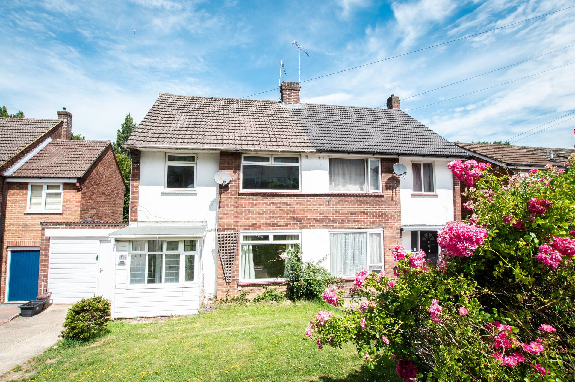 3 Bedrooms house ideal for long Stays! — photo 2