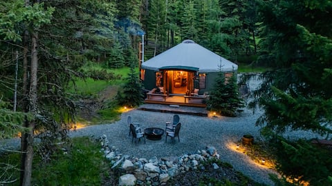 Gorgeous Yurt in Mountains Near Glacier Park