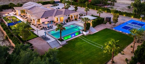 9 BR, 17 Beds, 8 Bath, Pool, Spa, Golf, Pickleball