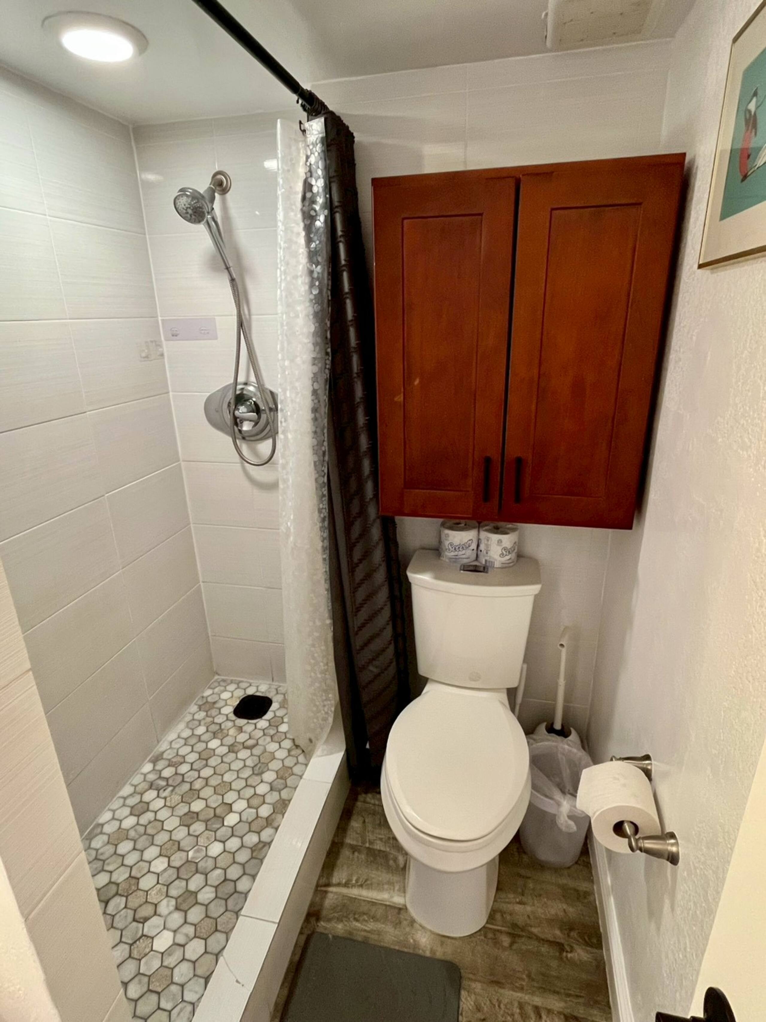 Condo in Honolulu · ★4.81 · 1 bedroom · 1 bed · 1 bath - Image 18