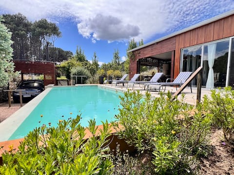 Stylish Beach House in Chihuahua + Jacuzzi + Pool