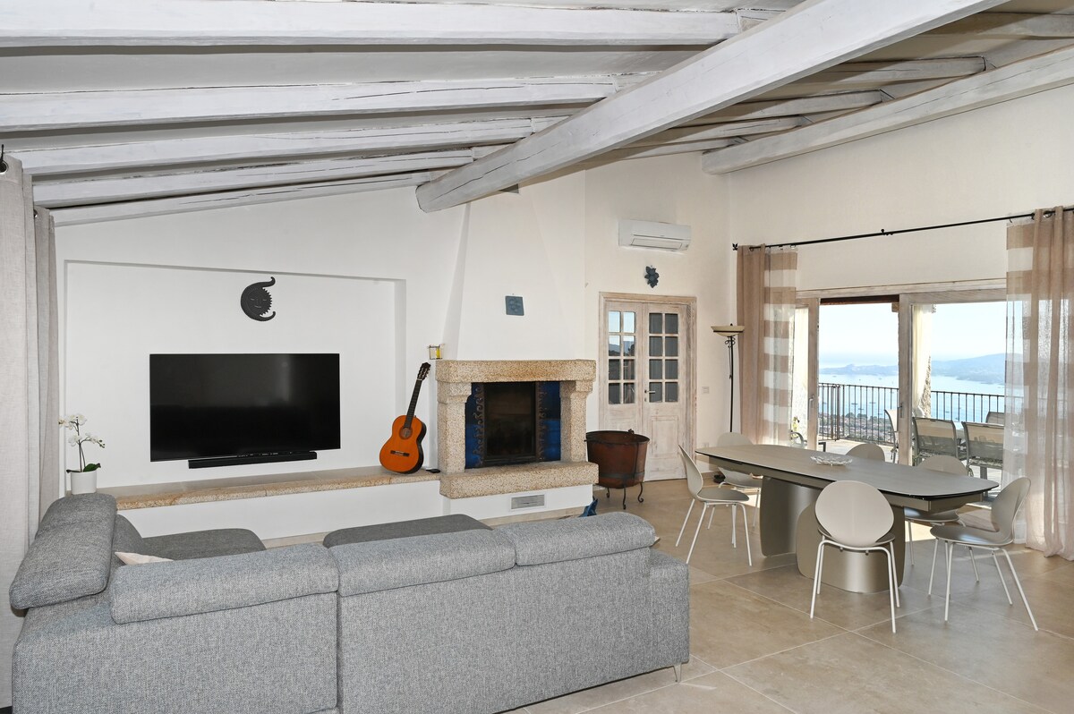 Top Airbnb: Villa Amaca heated pool with breathtaking views a Arzachena