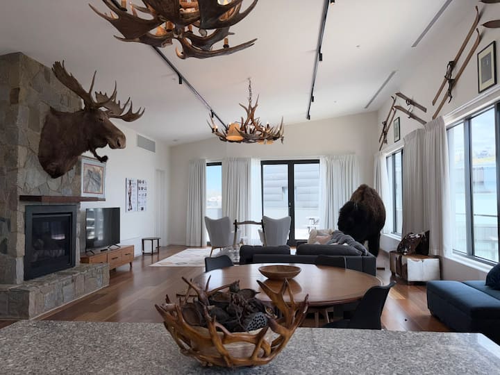Kooroora 401 - Four Bedroom Penthouse Apartment - Mount Buller