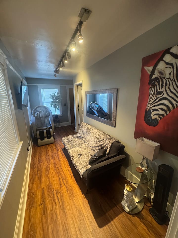 Lovely One Bedroom With More Then Enough Space - Oakland, CA