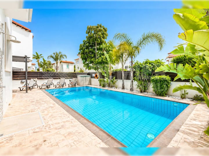 2br Villa With Private Pool - Cosmea By Premier - Cypr