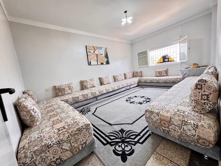 Sunny Medina Gem: Near Ocean & Airport + Fast Wifi - Salé