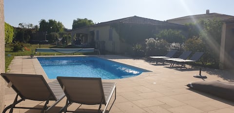 Spacious Villa in Provence with pool - 8 people