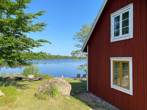 Vissevillan - Swedish house by the lake