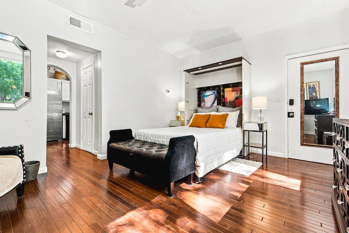 Midtown Studio With Scenic View Of Piedmont Park! -