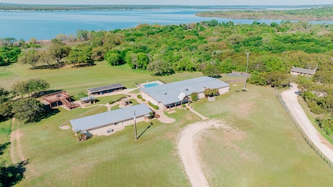 Cedar Creek Ranch with lake access
