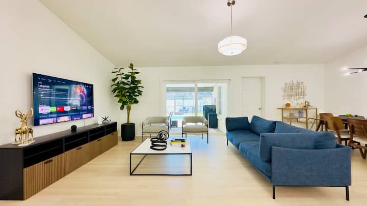 Carrolwood Oasis Stays LLC