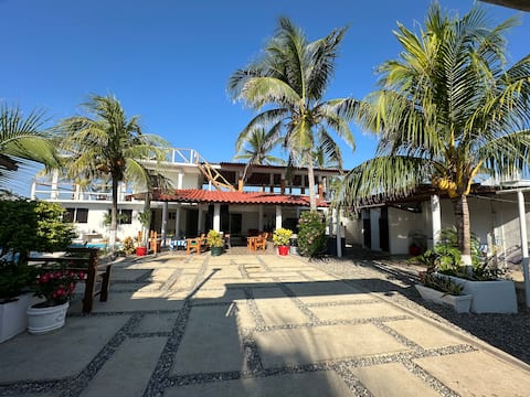House with ocean view and access.