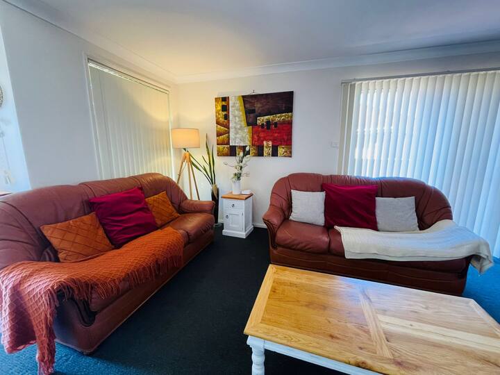 Worrigee 3br Near Shops With Parking - Nowra