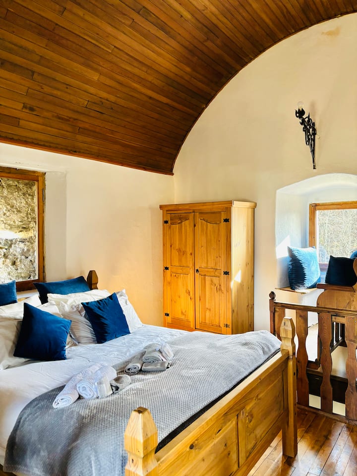 საძინებელი 4