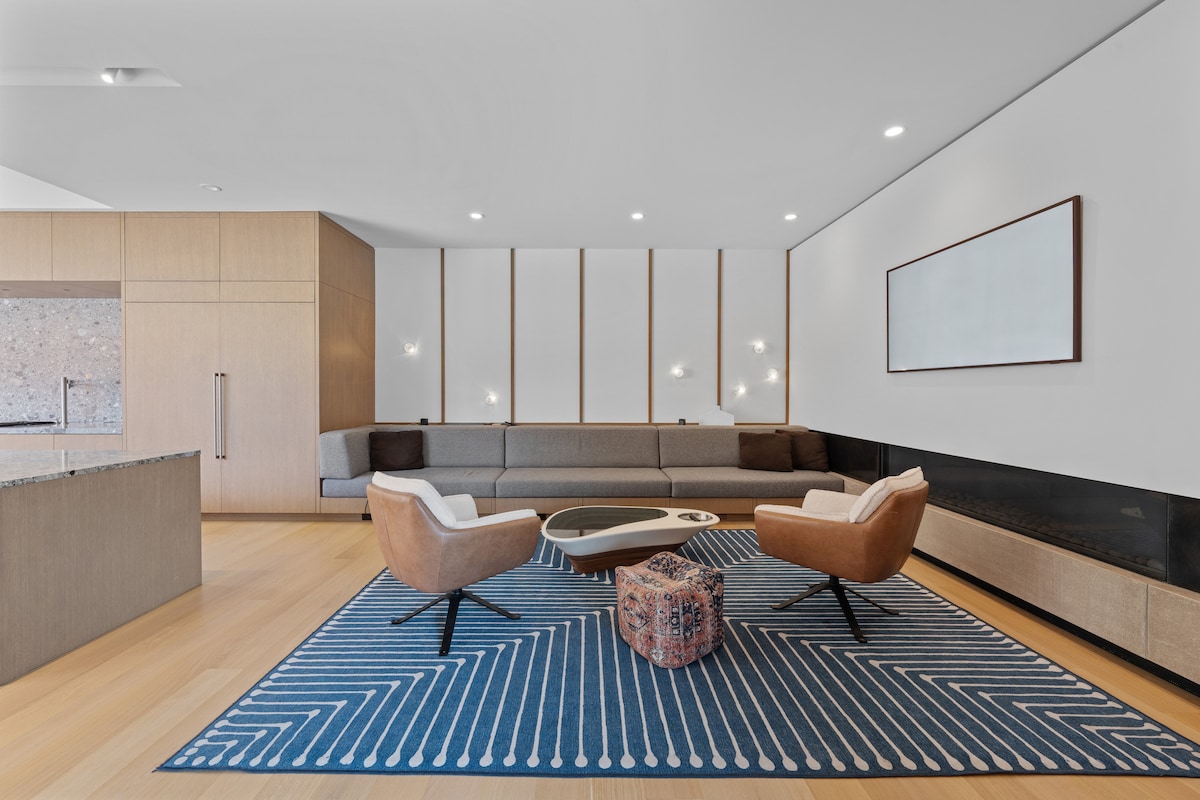 Top performing Airbnb: Sundance House | Landmark Lohi Luxury Estate in Denver