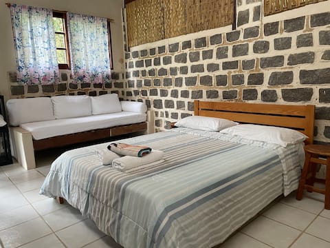 Top performing Airbnb: Beachfront House in Saco do Mamangua (CoconutTree) in Paraty