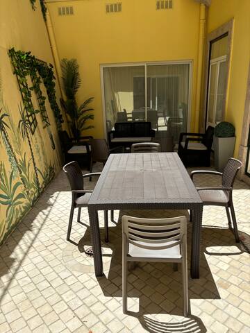 Castelo Patio Apartment 6-8 persons gallery image 4