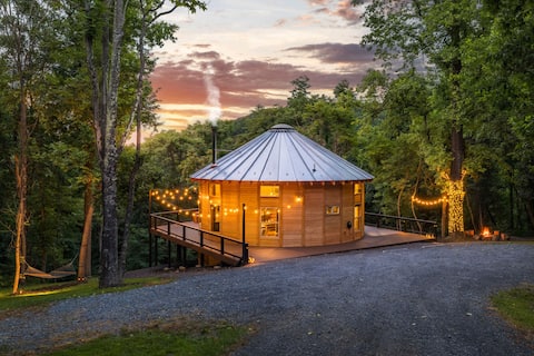 Shenandoah Yurt: Hot Tub~Wood Stove~WiFi~EVcharger