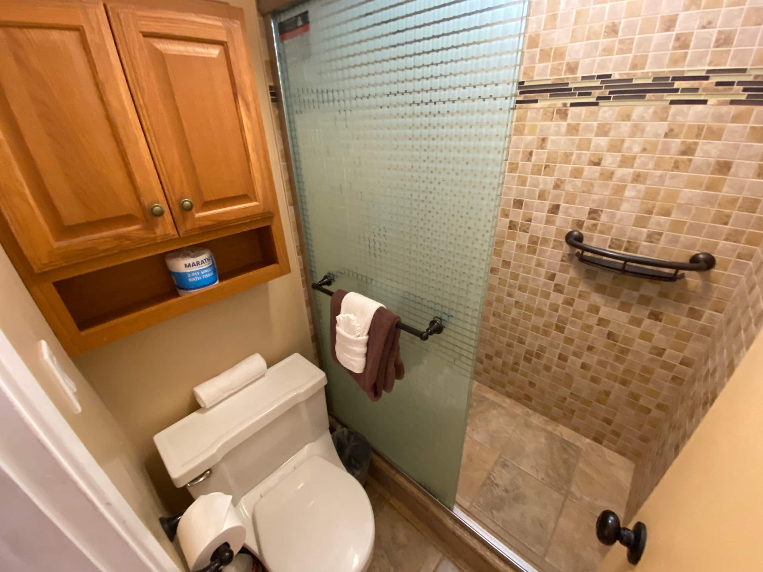 Condo in Honolulu · ★4.67 · Studio · 1 bed · 1 shared bath - Image 21