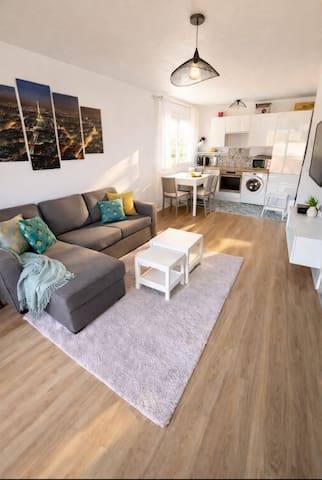 Guest favorite listing in Nanterre