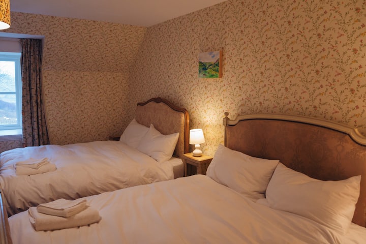 საძინებელი 4