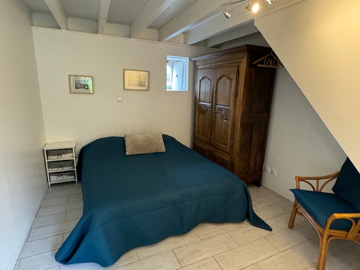 غرفة النوم 1