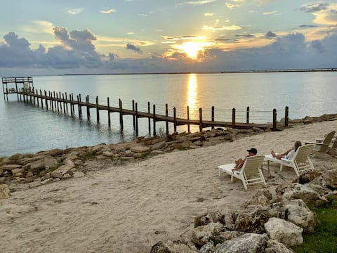 "Paradise on the Bay!" - Pool, Hot Tub & Dock!